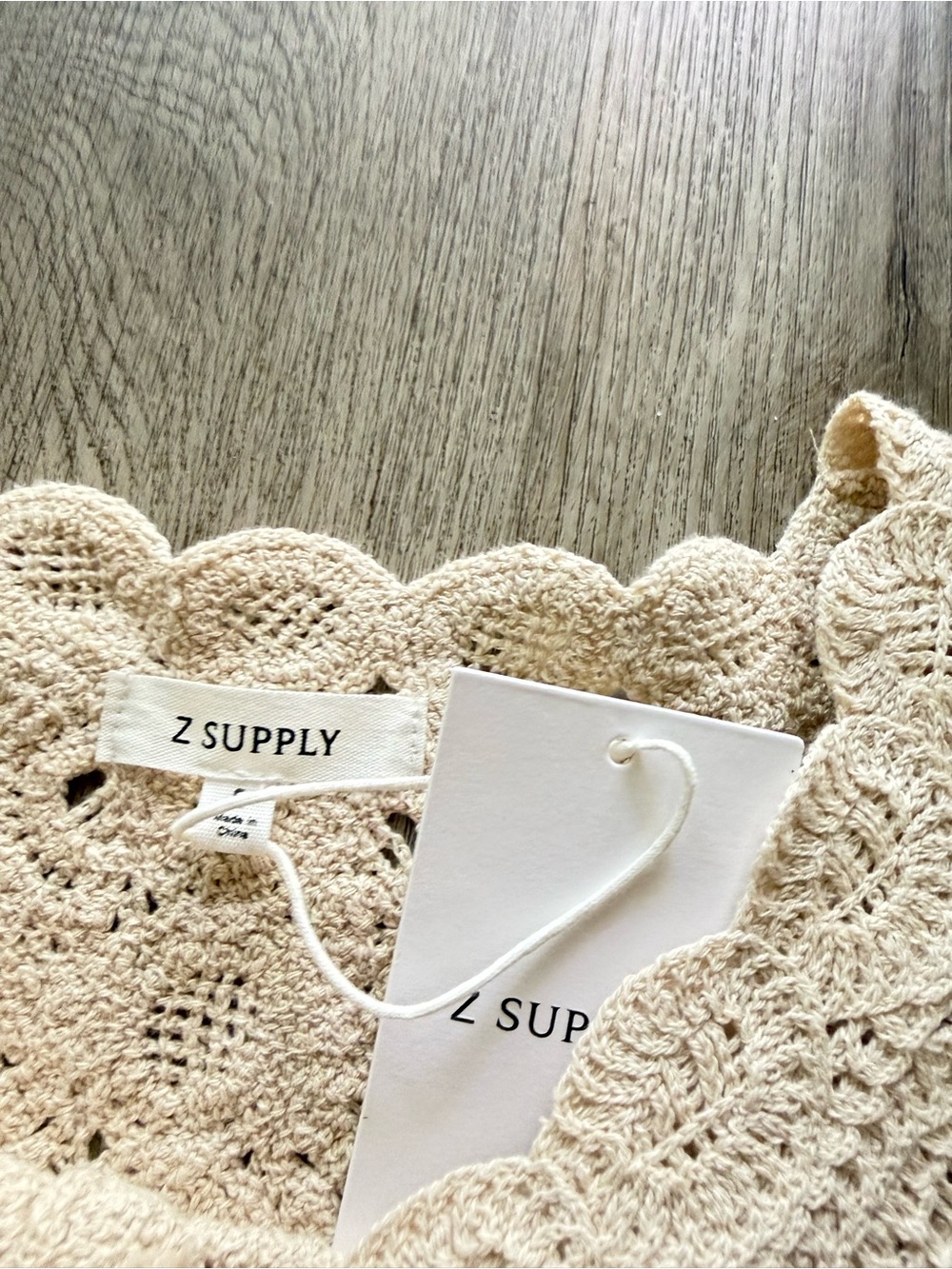 Z supply cressa tan cropped button front crochet scalloped cardigan small NEW - Picture 10 of 11